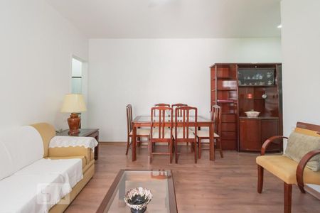 Sala de apartamento para alugar com 1 quarto, 60m² em Laranjeiras, Rio de Janeiro