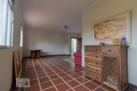 Sala de casa para alugar com 4 quartos, 120m² em Nova Campinas, Campinas