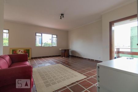 Sala de casa para alugar com 4 quartos, 120m² em Nova Campinas, Campinas