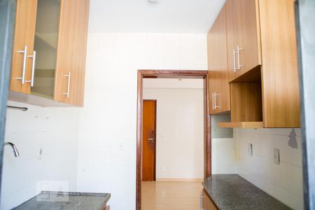 Cozinha de apartamento para alugar com 3 quartos, 68m² em Buritis, Belo Horizonte