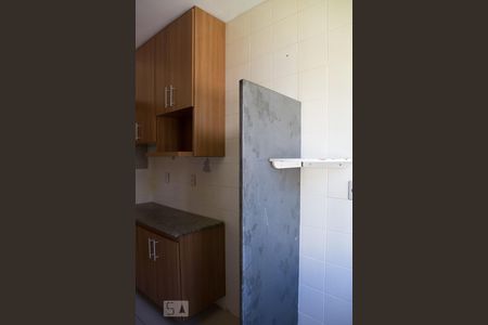 Área de serviço de apartamento para alugar com 3 quartos, 68m² em Buritis, Belo Horizonte