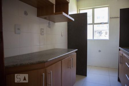 Cozinha de apartamento para alugar com 3 quartos, 68m² em Buritis, Belo Horizonte