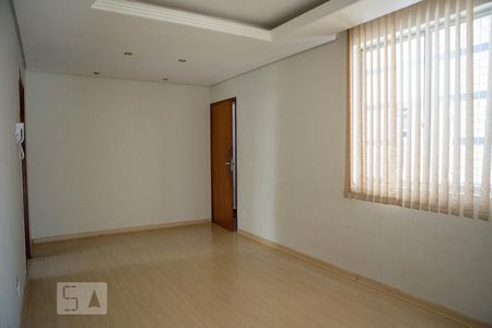 Sala de apartamento para alugar com 3 quartos, 68m² em Buritis, Belo Horizonte