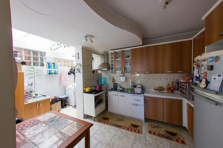 Cozinha de apartamento à venda com 2 quartos, 65m² em Cavalhada, Porto Alegre