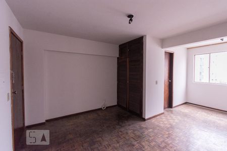 Kitnet/Studio para alugar com 1 quarto, 25m² em Centro, Curitiba