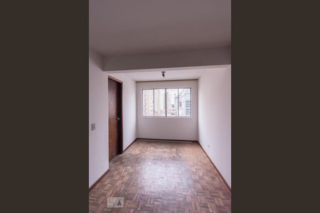 StudioStudio de kitnet/studio para alugar com 1 quarto, 25m² em Centro, Curitiba