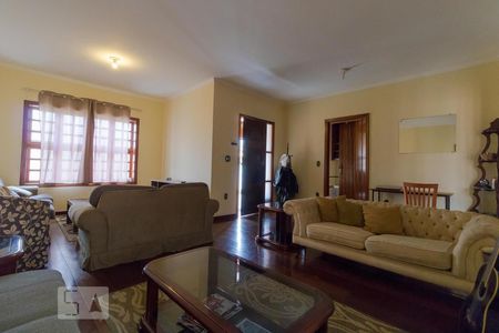 Salas de casa para alugar com 5 quartos, 274m² em Cidade Universitária, Campinas