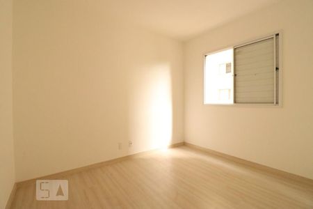 Quarto principal de apartamento para alugar com 2 quartos, 50m² em Jardim Henriqueta, Taboão da Serra