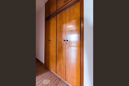 Corredor de apartamento para alugar com 3 quartos, 120m² em Jardim Brasil, Campinas