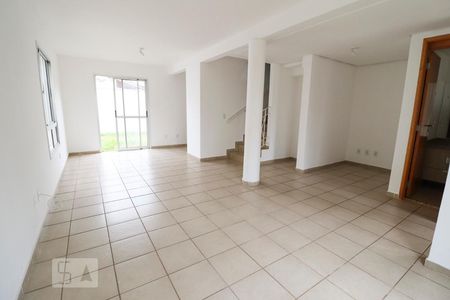 Sala de casa de condomínio para alugar com 3 quartos, 105m² em Setor Negrão de Lima, Goiânia