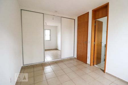 Quarto Suíte de casa de condomínio para alugar com 3 quartos, 105m² em Setor Negrão de Lima, Goiânia