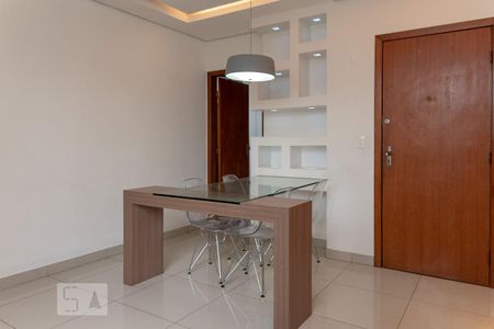 Apartamento à venda com 2 quartos, 75m² em Heliópolis, Belo Horizonte