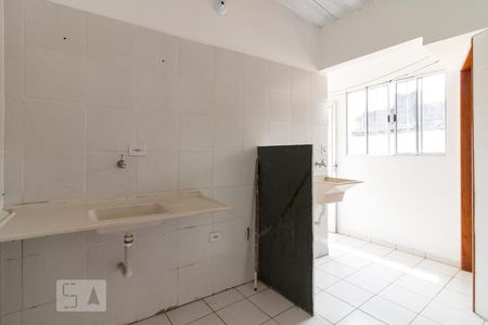 Cozinha de kitnet/studio para alugar com 1 quarto, 23m² em Jardim Dourado, Guarulhos