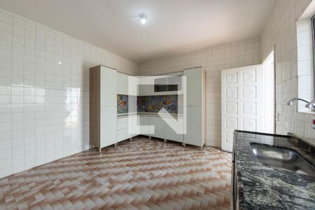 Cozinha de casa para alugar com 1 quarto, 70m² em Vila Bancária, São Paulo