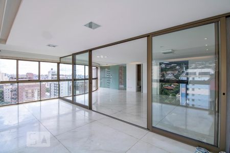 Varanda Sala de apartamento para alugar com 4 quartos, 230m² em Serra, Belo Horizonte