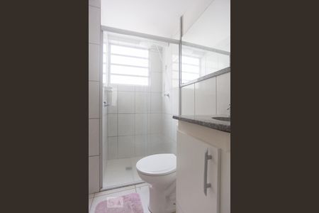 Banheiro de apartamento para alugar com 2 quartos, 58m² em São Bernardo, Campinas