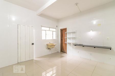 Quarto / Cozinha de kitnet/studio para alugar com 1 quarto, 16m² em Ipiranga, Belo Horizonte