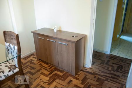 Sala de apartamento para alugar com 2 quartos, 60m² em Cidade Baixa, Porto Alegre