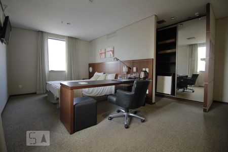 Quarto de kitnet/studio à venda com 1 quarto, 32m² em Vila Osasco, Osasco