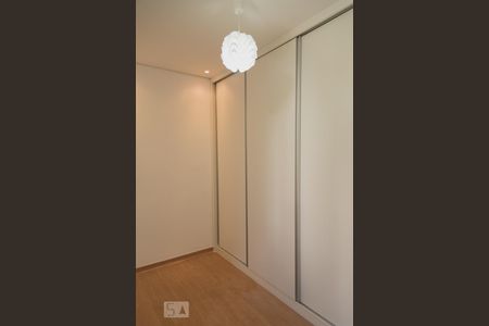 Quarto 1 de apartamento para alugar com 3 quartos, 100m² em Buritis, Belo Horizonte