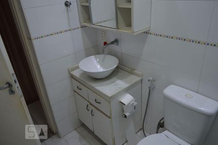 Banheiro da Suíte de apartamento para alugar com 3 quartos, 85m² em Icaraí, Niterói