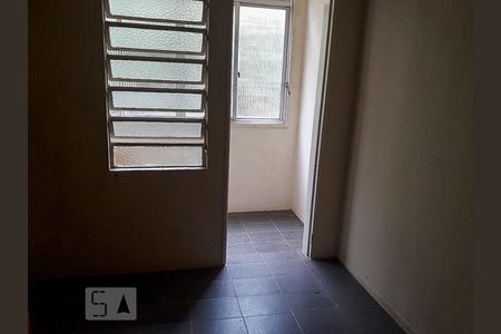 Cozinha de apartamento para alugar com 1 quarto, 40m² em Cristal, Porto Alegre