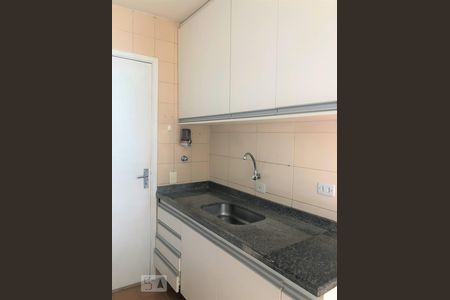 Cozinha de apartamento à venda com 3 quartos, 73m² em Jardim Londrina, São Paulo