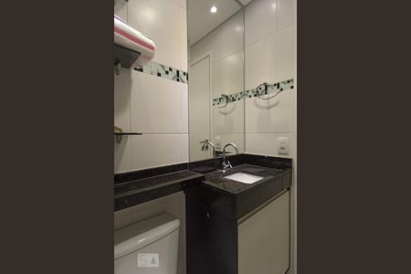 Banheiro suíte de kitnet/studio à venda com 1 quarto, 27m² em Bethaville I, Barueri