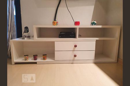 Sala - Detalhe de kitnet/studio à venda com 1 quarto, 50m² em Cambuí, Campinas