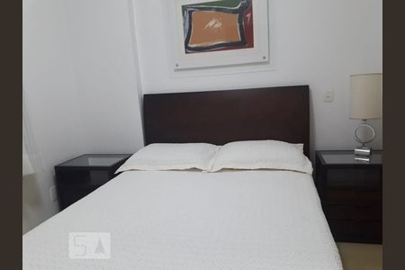 Quarto de apartamento à venda com 2 quartos, 75m² em Lourdes, Belo Horizonte