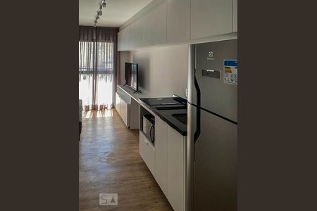 Cozinha de apartamento para alugar com 1 quarto, 25m² em Liberdade, São Paulo