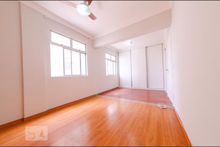 Qaurto 2 - Suíte de apartamento para alugar com 2 quartos, 80m² em Caiçara-Adelaide, Belo Horizonte