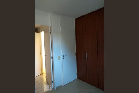 Quarto 2 de apartamento para alugar com 2 quartos, 74m² em Vila Isa, São Paulo