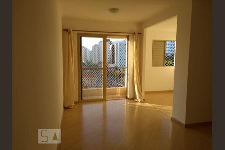 Sala de apartamento para alugar com 2 quartos, 74m² em Vila Isa, São Paulo