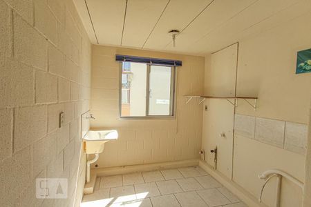 Cozinha e lavanderia de apartamento para alugar com 2 quartos, 50m² em Rio dos Sinos, São Leopoldo