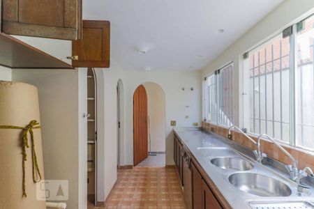 Cozinha de casa para alugar com 3 quartos, 150m² em Jardim Marajoara, São Paulo