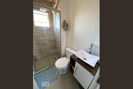 Banheiro de apartamento para alugar com 2 quartos, 44m² em São Miguel, São Leopoldo