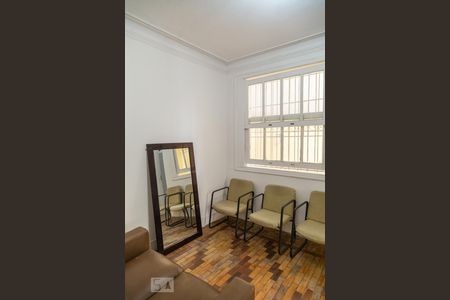 Sala 1 de casa para alugar com 5 quartos, 270m² em Lourdes, Belo Horizonte