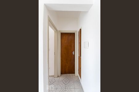 Corredor de apartamento para alugar com 1 quarto, 70m² em Taquaral, Campinas