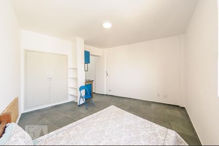 Sala/Quarto de kitnet/studio para alugar com 1 quarto, 35m² em Centro, Campinas