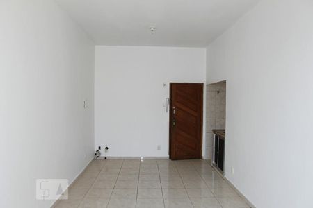 Sala de kitnet/studio para alugar com 1 quarto, 30m² em Botafogo, Rio de Janeiro