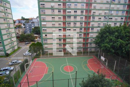 Quarto  1_Vista  de apartamento para alugar com 2 quartos, 56m² em Petrópolis, Porto Alegre