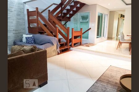 Sala  de casa para alugar com 3 quartos, 472m² em Vila Curuçá, Santo André