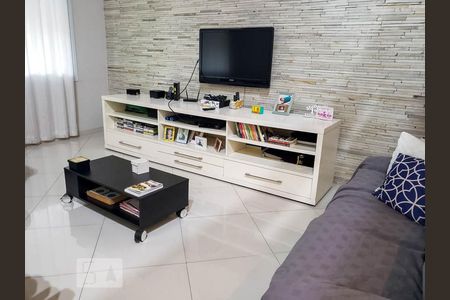 Sala de Estar de casa para alugar com 3 quartos, 472m² em Vila Curuçá, Santo André