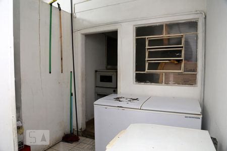 Despensa de casa para alugar com 4 quartos, 200m² em Parque Santos Dumont, Taboão da Serra