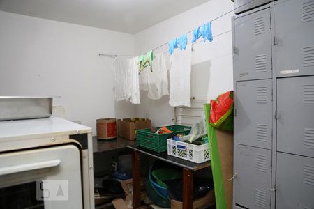 Área de Serviço de casa para alugar com 4 quartos, 200m² em Parque Santos Dumont, Taboão da Serra