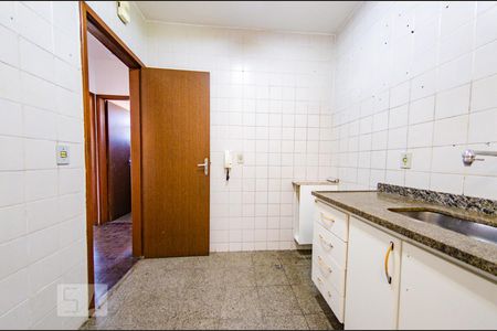 Cozinha de apartamento à venda com 2 quartos, 60m² em João Pinheiro, Belo Horizonte