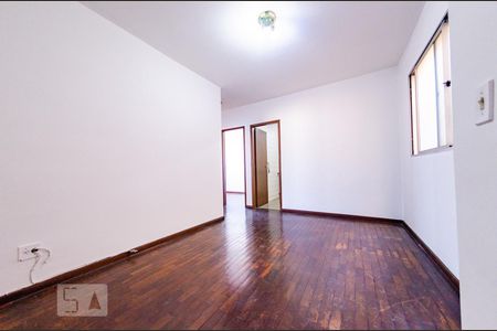 Sala de apartamento à venda com 2 quartos, 60m² em João Pinheiro, Belo Horizonte