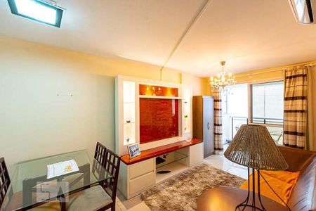 Sala de apartamento para alugar com 2 quartos, 68m² em Santa Rosa , Niterói