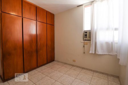 Quarto 1 de apartamento para alugar com 3 quartos, 71m² em Setor Oeste, Goiânia